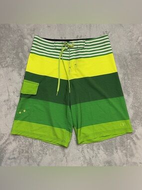 Men's OP Flex Green And Yellow 4 Way Stretch Shorts Size 32 Waist